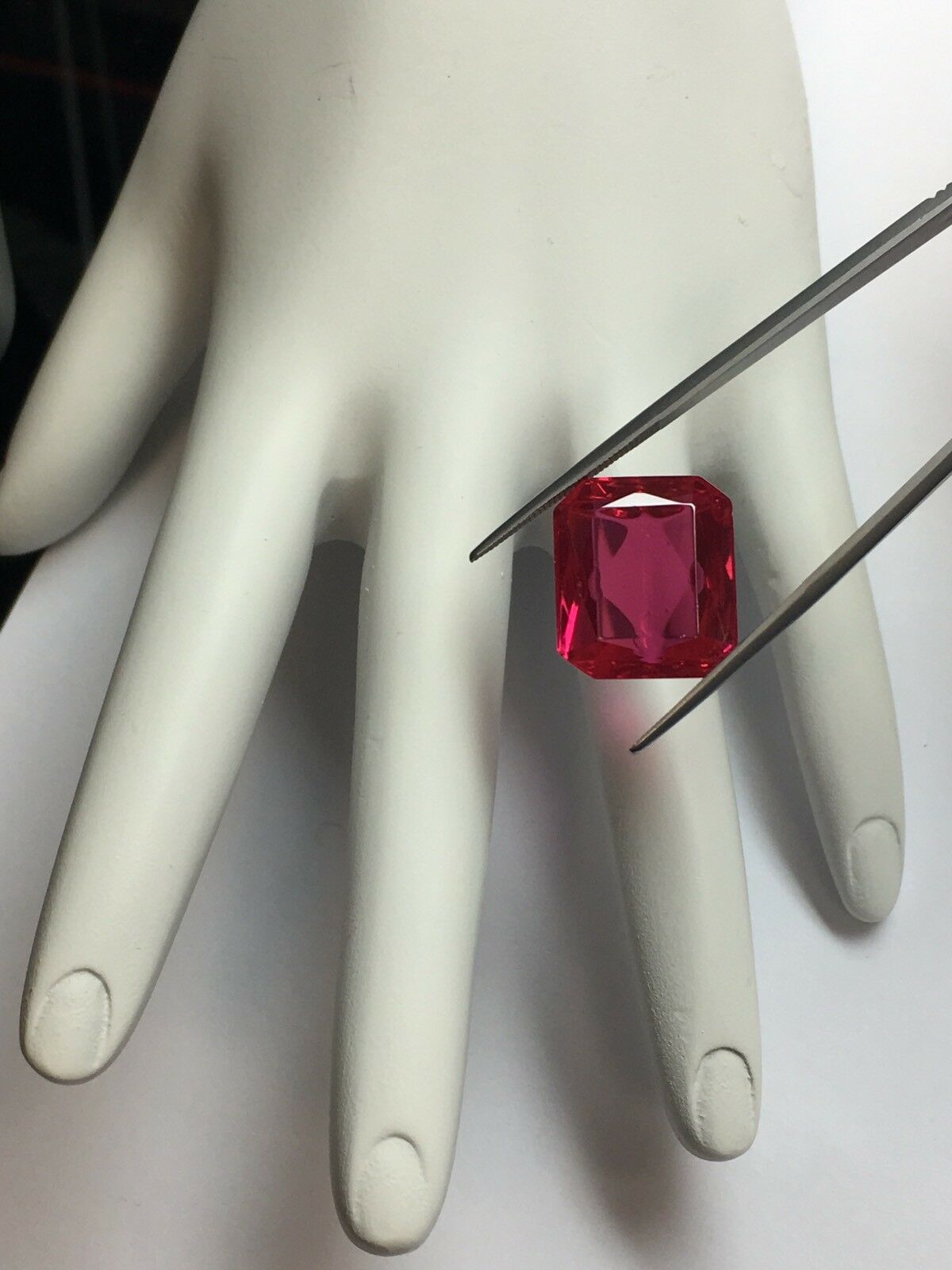 27.10ct selling EC SYNTHETIC Corundum 20x15mm Ruby-like Loose Stone Gem