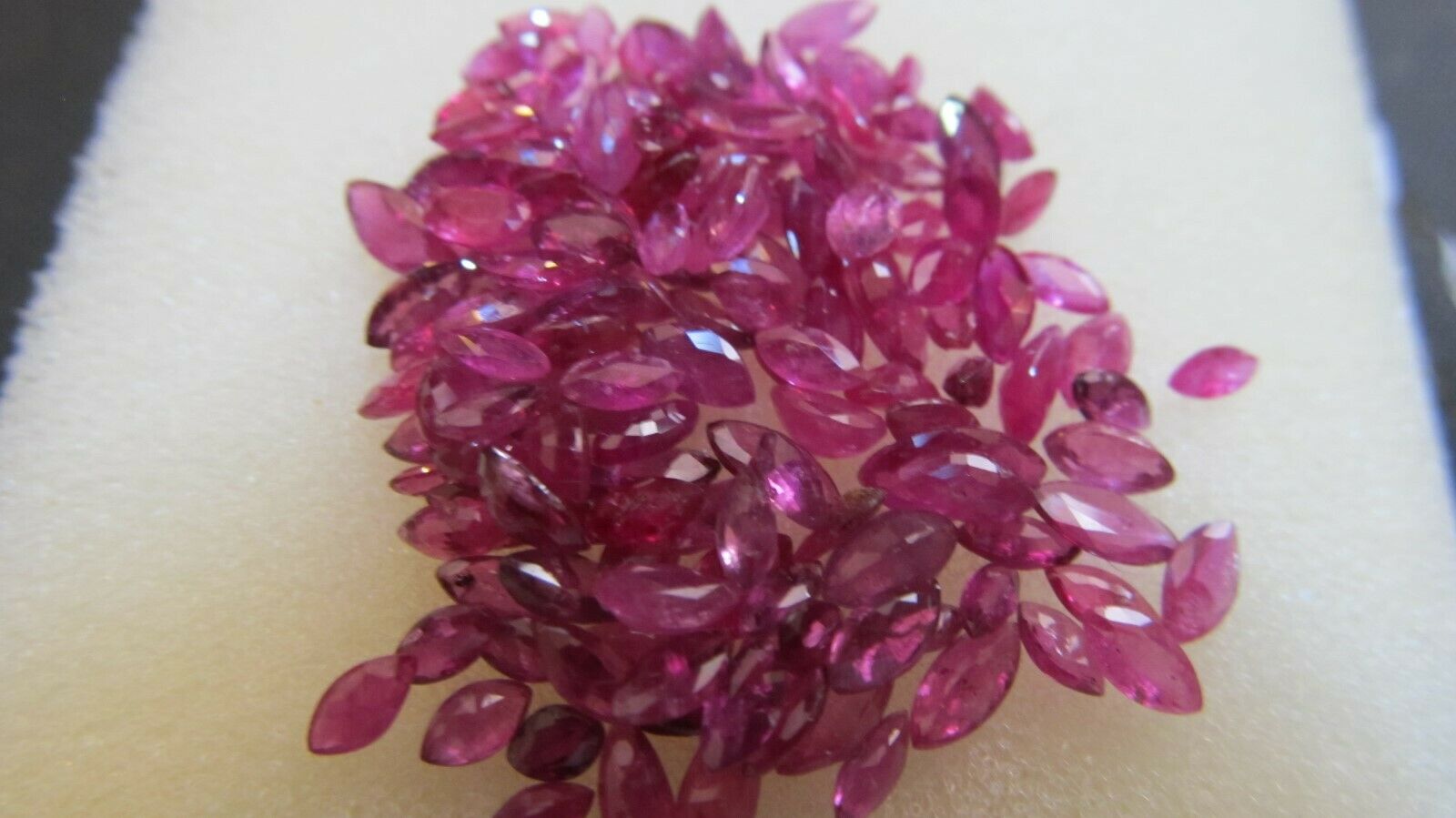 27.10ct selling EC SYNTHETIC Corundum 20x15mm Ruby-like Loose Stone Gem